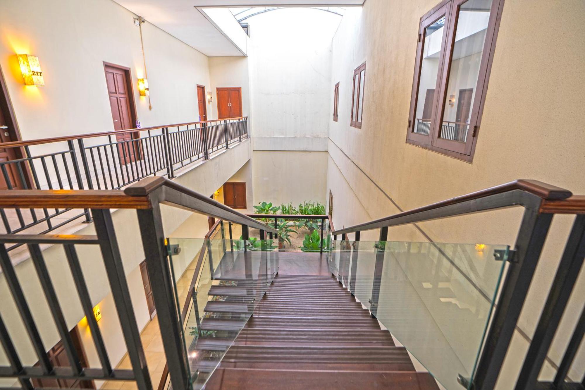 Jambuluwuk Residence Pakubuwono Jakarta Kültér fotó